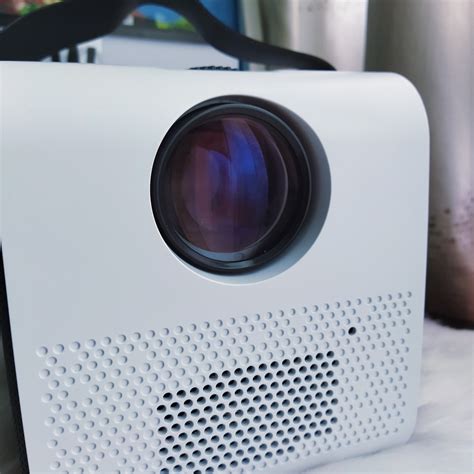 LUMOS RAY Projector Review MY HOME CINEMA .